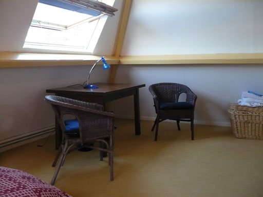 Master bedroom_2